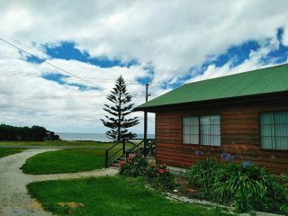 Baudins Accommodation Hotel, King Island - 5