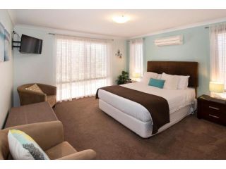 Baudins of Busselton Bed and Breakfast - Adults only Bed and breakfast, Busselton - 1