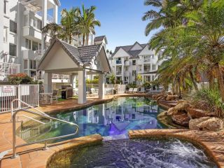 Bay Apartments unit 10 - Easy walk to Coolangatta and Tweed Heads Apartment, Gold Coast - 2