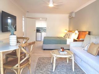 Bay of Palms Hotel, Gold Coast - 3