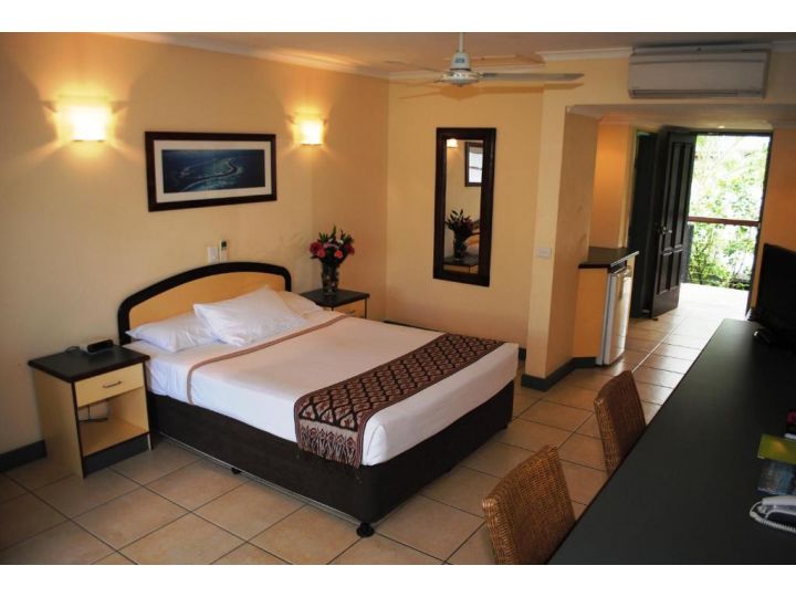Bay Village Tropical Retreat & Apartments Aparthotel, Cairns - imaginea 18