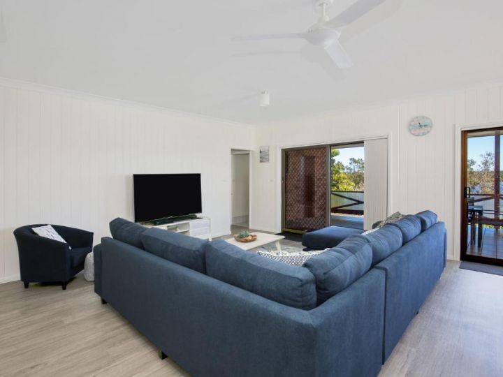 Bayview - Absolute Waterfront with Jetty - 5 Mins to Hyams Beach Guest house, Erowal Bay - imaginea 3