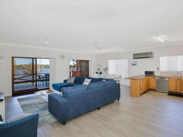 Bayview - Absolute Waterfront with Jetty - 5 Mins to Hyams Beach Guest house, Erowal Bay - imaginea 19