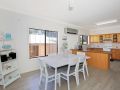 Bayview - Absolute Waterfront with Jetty - 5 Mins to Hyams Beach Guest house, Erowal Bay - thumb 9