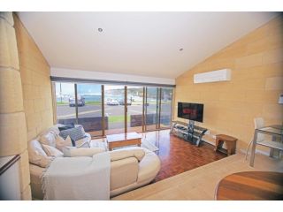 Bayview no 2 Apartment, Port Campbell - 2