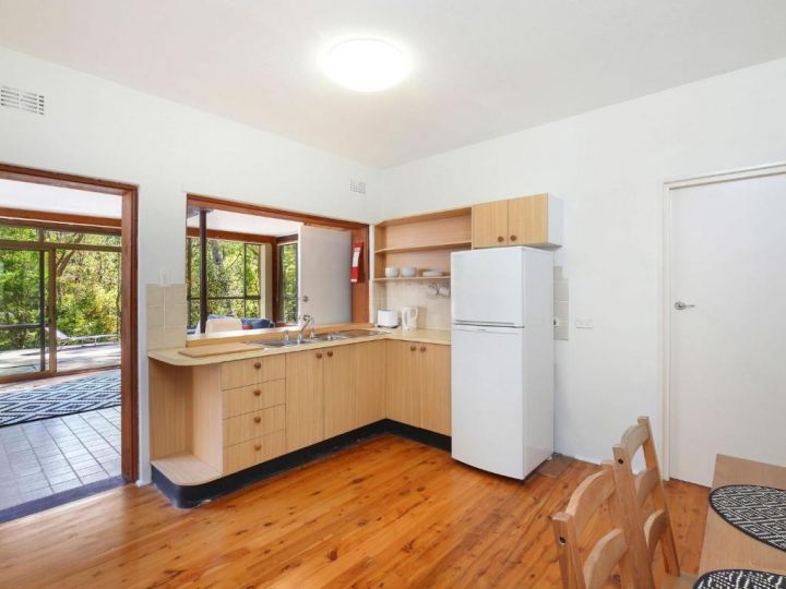Leafy Family House, Close to Beach and Surf Club Guest house, Macmasters Beach - imaginea 11