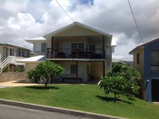 Beach Club 1, 5 Gowing Street Guest house, Crescent Head - 3