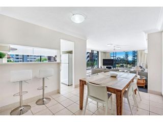 ULTIQA Beach Haven on Broadbeach Hotel, Gold Coast - 1