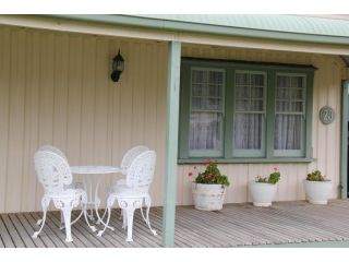 Beach Holiday Cottage Guest house, Apollo Bay - 2