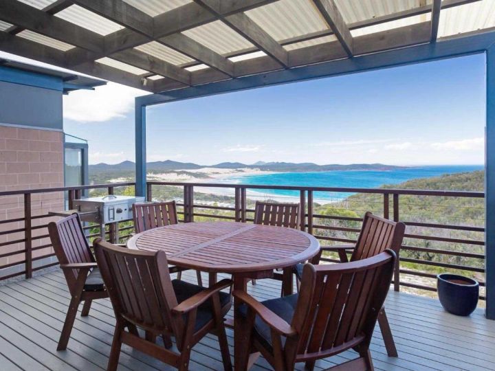 Beach House 7' 26 One Mile Close - air conditioned, wifi, foxtel, linen Guest house, Anna Bay - imaginea 2