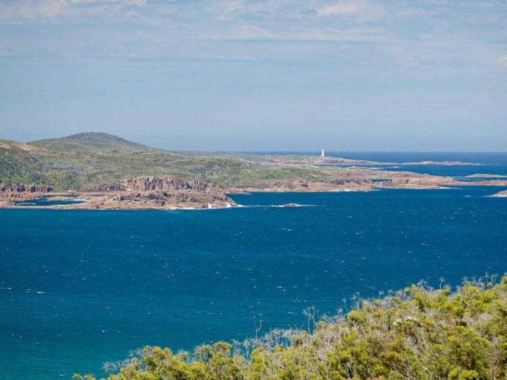 Beach House 7' 26 One Mile Close - air conditioned, wifi, foxtel, linen Guest house, Anna Bay - imaginea 17