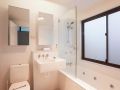 Beach House 7' 26 One Mile Close - air conditioned, wifi, foxtel, linen Guest house, Anna Bay - thumb 4