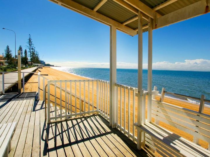 Beach House on Suttons Apartment, Redcliffe - imaginea 10