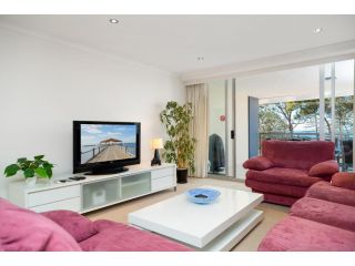 Beach House on Suttons Apartment, Redcliffe - 4