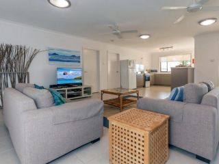 Beach House, Pacific Road, 1/20 Guest house, Fingal Bay - 1