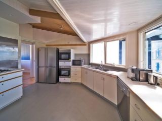Beachfront 6-bedroom home 4km to Grand Prix track Guest house, Australia - 4