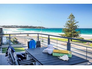 Beachfront Four Apartment, Mollymook - 1