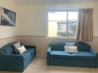 Beachfront by Gateway Lifestyle Holiday Parks Accomodation, Hallidays Point - 4