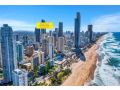 Surfers Paradise Beach Beside - City View Apartment in Centre of Paradise - Beach Home Apartment, Gold Coast - thumb 1