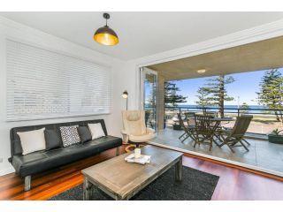 Beachfront on Golden Mile Apartment, Sydney - 1