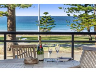 Beachfront on Golden Mile Apartment, Sydney - 5