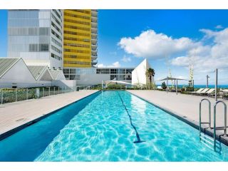 Beachfront on Oasis Centre, Air on Broadbeach 1503 Apartment, Gold Coast - 5