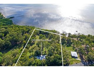 Beachfront Paradise Araluen Resort Close to Cairns Guest house, Queensland - 1