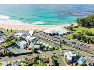 Beachfront Six Apartment, Mollymook - 1