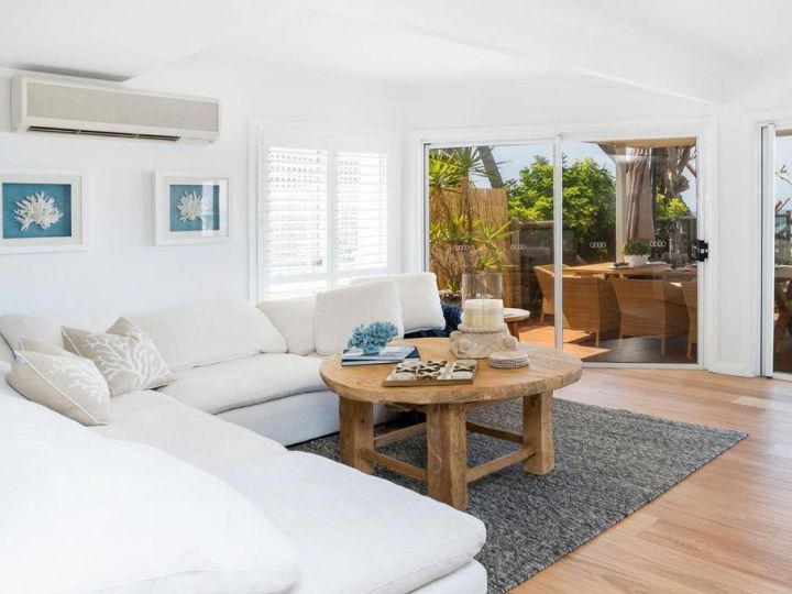 Absolute Beachfront Family Size Home Villa, Gold Coast - imaginea 20