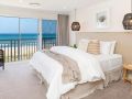 Absolute Beachfront Family Size Home Villa, Gold Coast - thumb 11