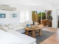 Absolute Beachfront Family Size Home Villa, Gold Coast - thumb 20