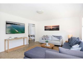 Beachgrove Guest house, Mollymook - 1