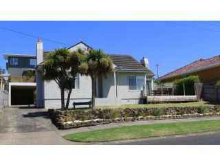 BEACHPOINT COTTAGE Guest house, Warrnambool - 2