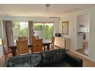 BEACHPOINT COTTAGE Guest house, Warrnambool - 3