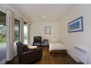 Beachside At Breakers Guest house, Lorne - 3