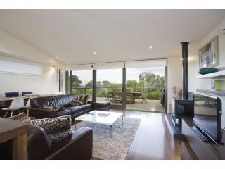 Beachside At Breakers Guest house, Lorne - 2