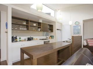 Beachside At Breakers Guest house, Lorne - 1