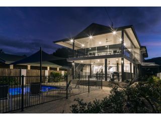Beachside Bliss in Clifton Beach Guest house, Palm Cove - 1