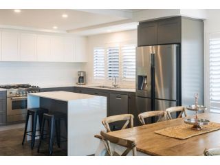 Beachside Bliss in Clifton Beach Guest house, Palm Cove - 3