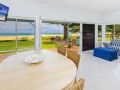 Comfy Beachfront Unit, Unbeatable Location & Views Guest house, Avoca Beach - thumb 11