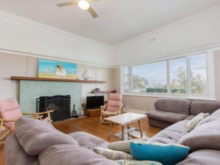 BEACHSIDE GETAWAY - DROMANA Guest house, Dromana - 4