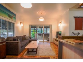 Beachside Family Home with Private Pool and BBQ Guest house, Huskisson - 4