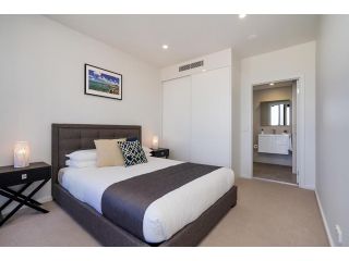 Newcastle Short Stay Accommodation - The Herald Apartment, Newcastle - 4