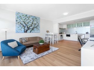 Beaufort St Beauty - location lifestyle sleeps 2, parking 2 bays Apartment, Perth - 4