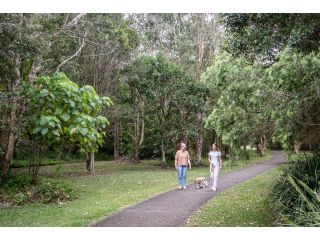 Beautiful Beachside Townhouse in Mudjimba Guest house, Mudjimba - 1