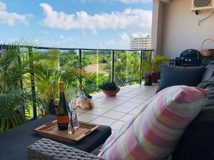 Beautiful spacious city apartment with views out to the Arafura Sea Apartment, Darwin - imaginea 2