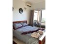 Beautiful spacious city apartment with views out to the Arafura Sea Apartment, Darwin - thumb 19