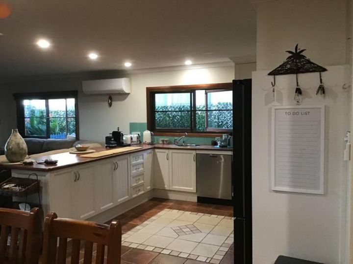 Bella Ohana - Oceanfront, Amazing views, Relaxing Guest house, Queensland - imaginea 9