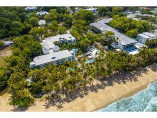 Belle Escapes - Poolside Apartment Alamanda Beachfront Resort 53 Apartment, Palm Cove - 1