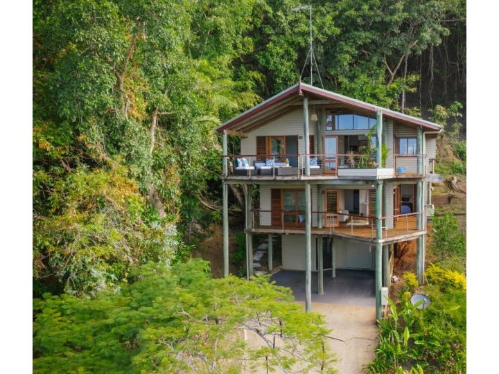 Belle Escapes - Trinity Treehouse with Amazing Ocean Views, Trinity Beach Guest house, Trinity Beach - imaginea 3